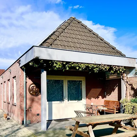 Rooi Bij de Knoptoren B&B-3